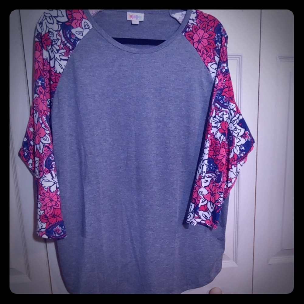 Randy raglan tee